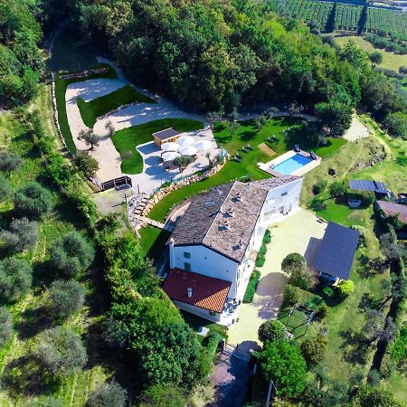 كابرينو فيرونيسي Agriturismo Maison 1933 المظهر الخارجي الصورة