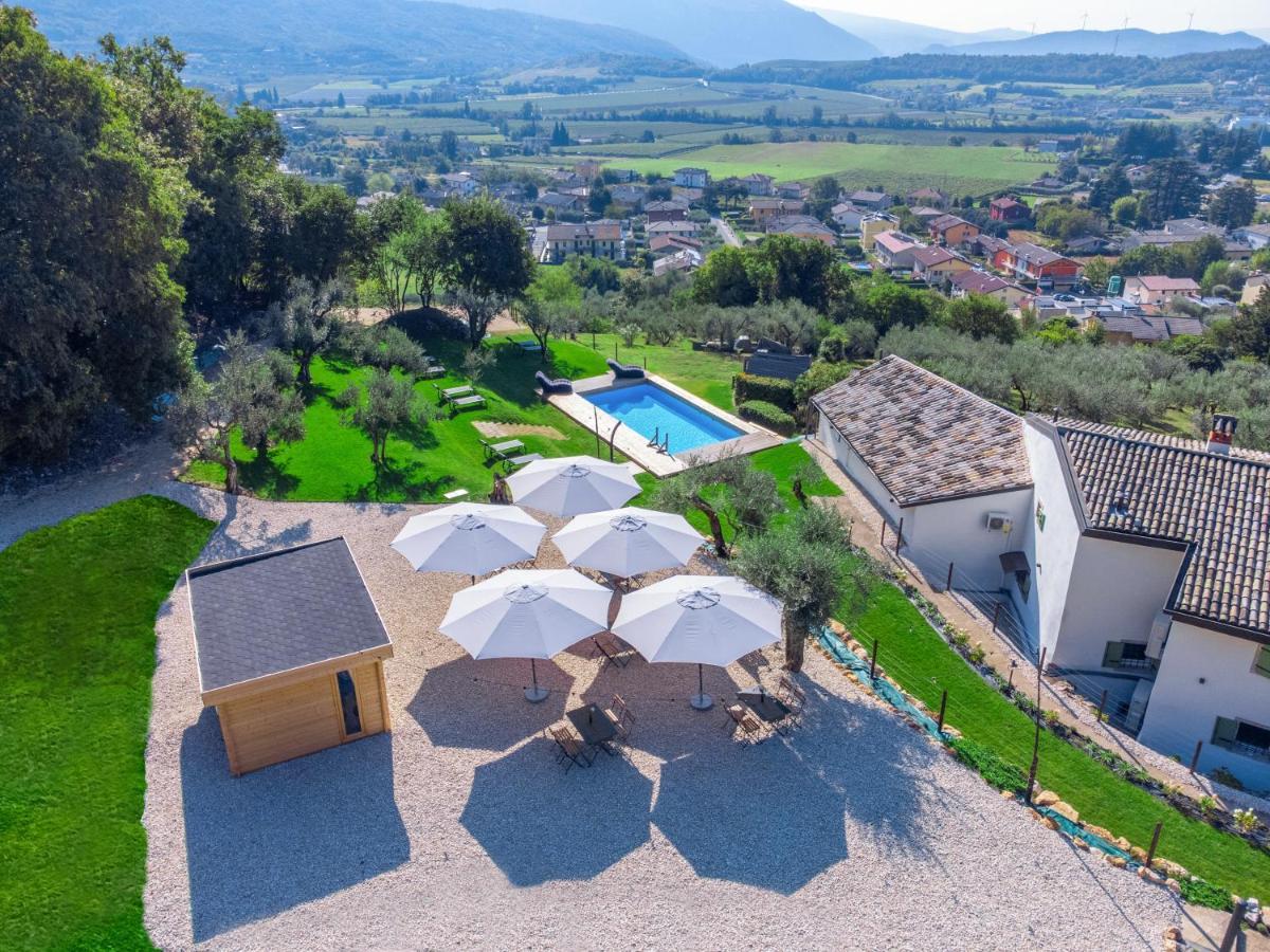 كابرينو فيرونيسي Agriturismo Maison 1933 المظهر الخارجي الصورة