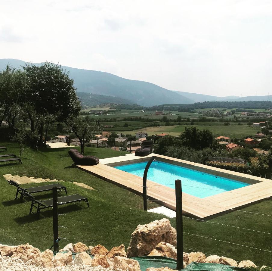 كابرينو فيرونيسي Agriturismo Maison 1933 المظهر الخارجي الصورة